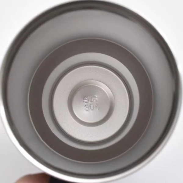 Gourde isotherme personnalisée avec paille